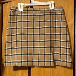 Aritzia Wilfred size 8 brown plaid mini skirt, worn once.